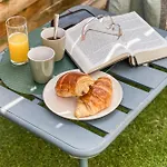 Cocon Lumineux Au Centre De Tarbes, Terrasse Privee Au Soleil, Confort Inclus Tarbes