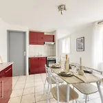 Cocon Lumineux Au Centre De Tarbes, Terrasse Privee Au Soleil, Confort Inclus Apartamento *