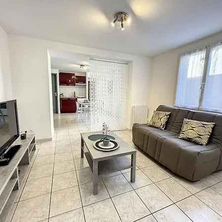 Cocon Lumineux Avec Terrasse Centre Apartment